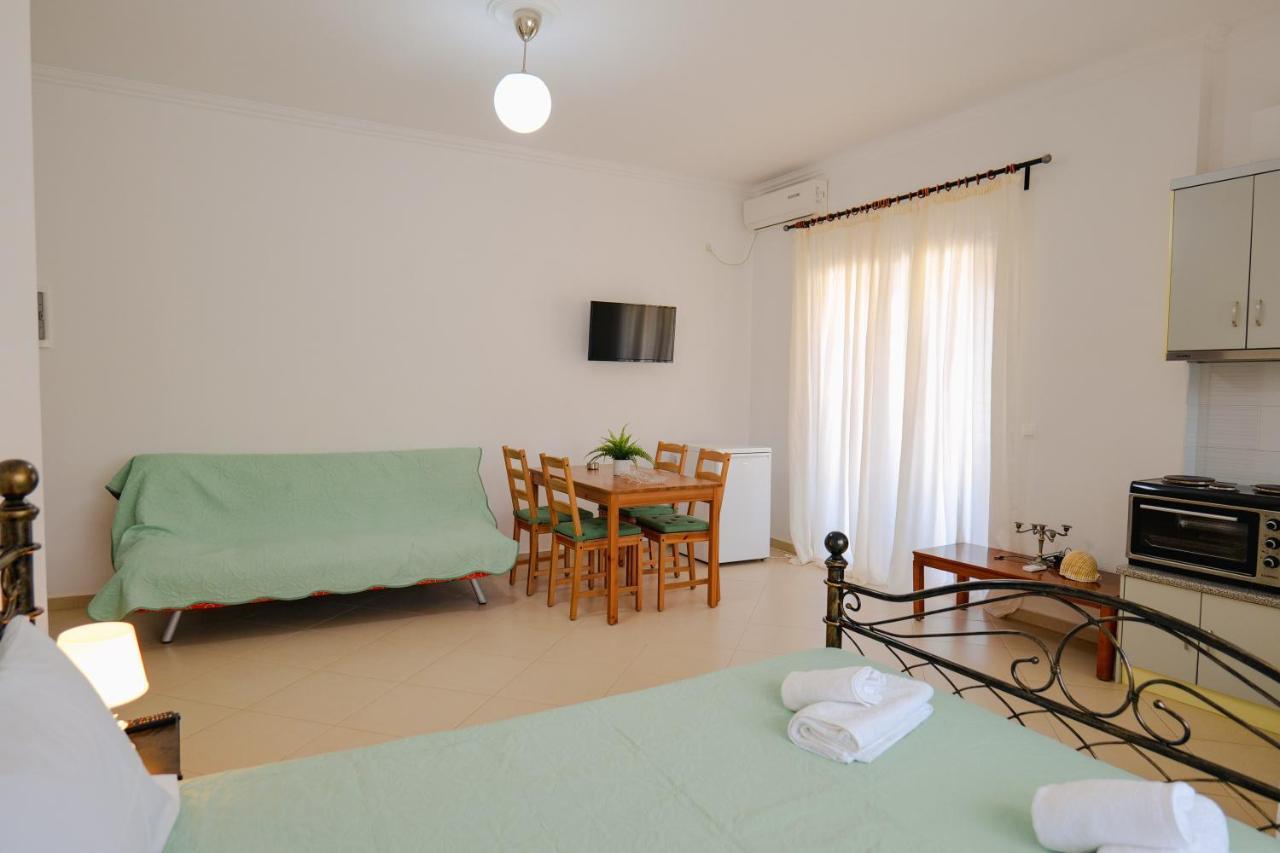 Malasi Apartments คซามิล ภายนอก รูปภาพ