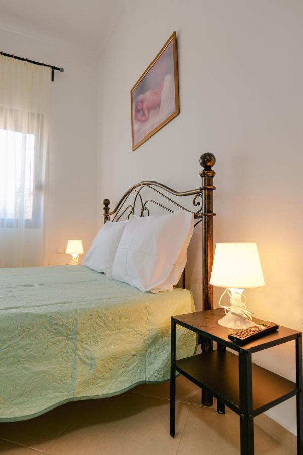 Malasi Apartments คซามิล ภายนอก รูปภาพ