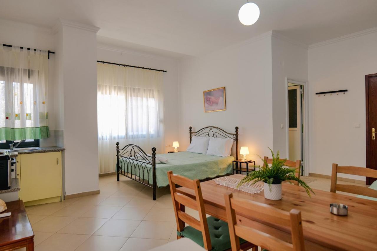 Malasi Apartments คซามิล ภายนอก รูปภาพ